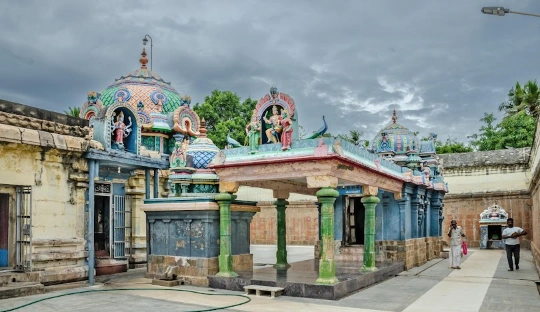 Garbarakshambigai Temple in Thirukarukavur