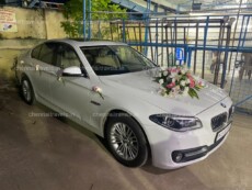white bmw 5 series for rental